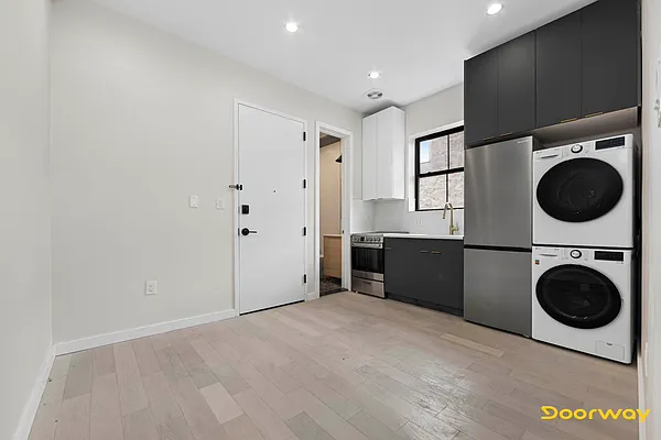 Rented by Doorway NYC, LLC | media 11