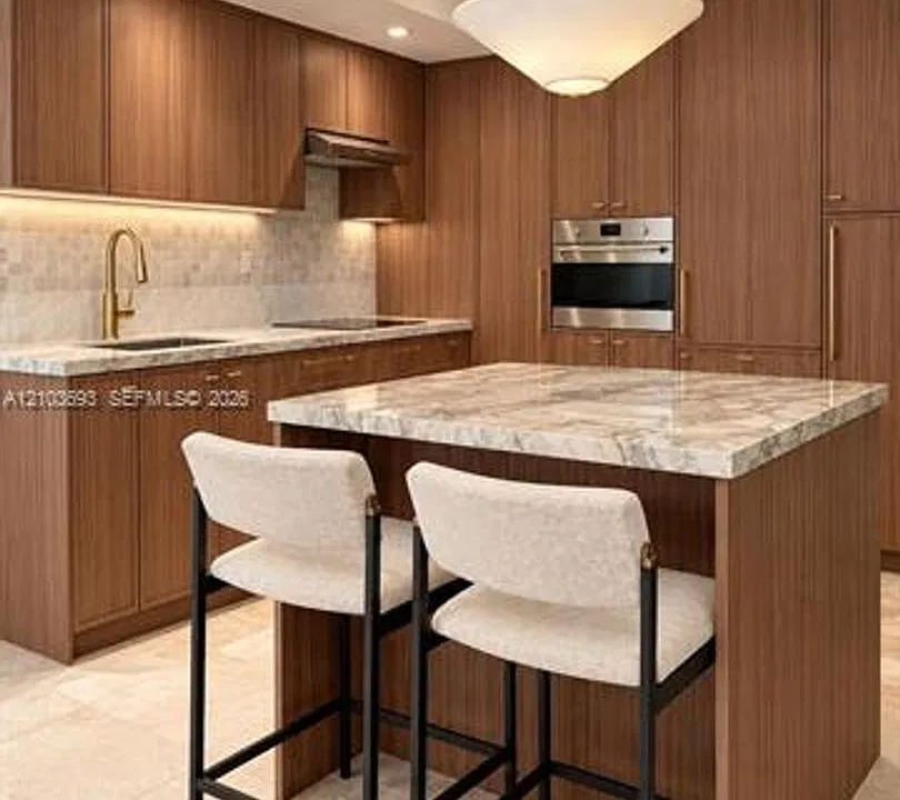 3042 SW 27th Ave #Townhouse 8