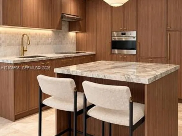3042 SW 27th Ave #Townhouse 8, Miami, FL 33133