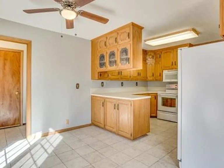 835 N Westlink Ave — Photo 10