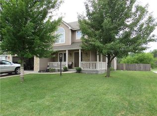 1734 Osage Dr, Ottawa, KS 66067