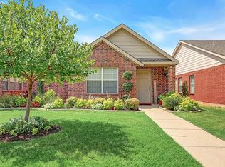 9000 Eastwood Ave, Aubrey, TX 76227