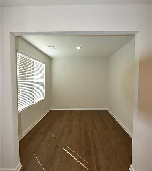 8421 Limerick Ln — Photo 5
