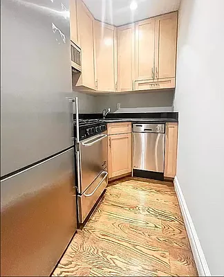 Rented by REAL New York | media 11