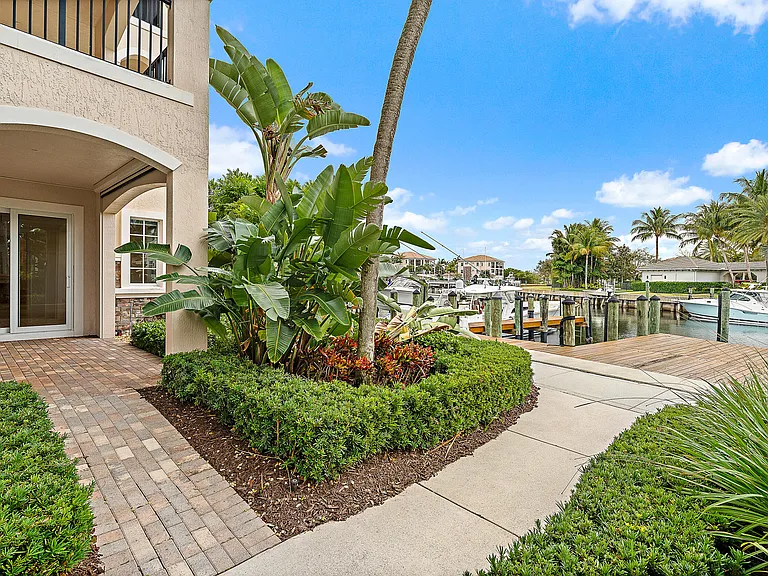 13629 Treasure Cove Cir #13629 — Photo 5