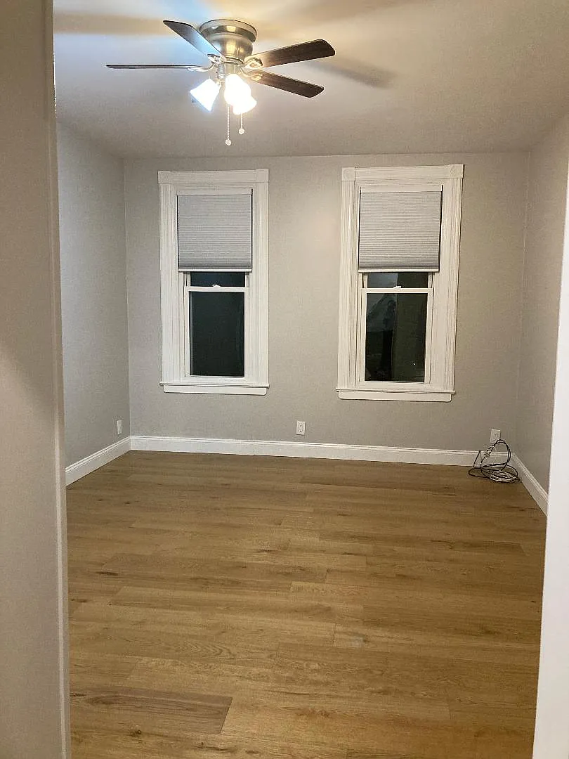 2 bed, 950 sqft, $1,850 — Photo 2