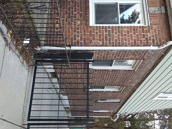 5th image of 11596 220th St