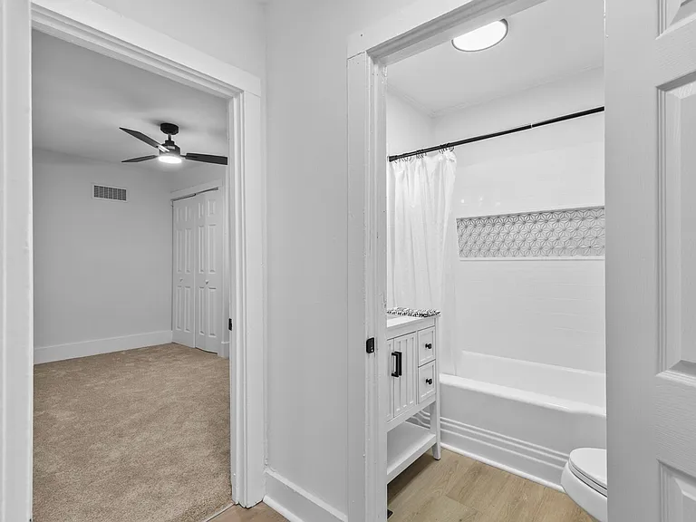 2207 Marshall Ave — Photo 26