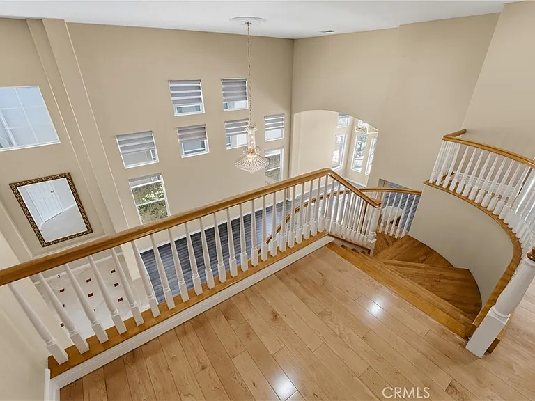 2536 Brennen Way — Photo 4