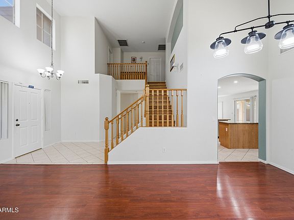 5th image of 3358 E Park Ave