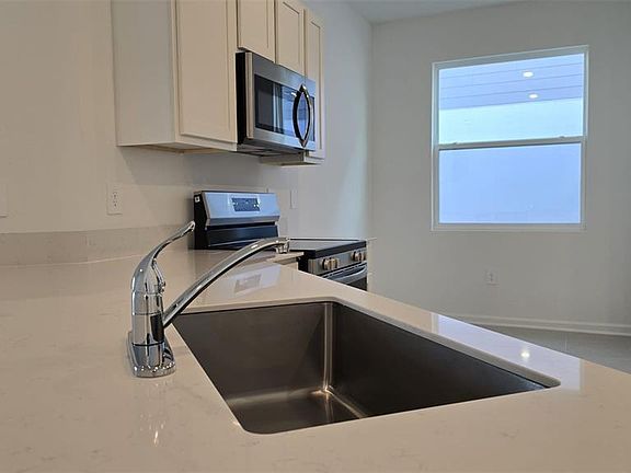 5th image of 2452 Bluestone Rd