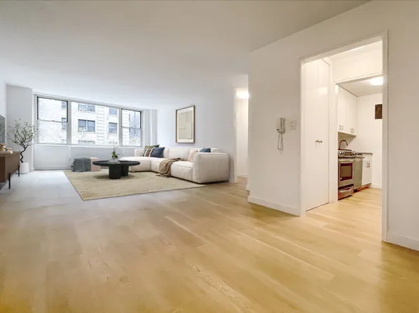 166 East 34th Street image 1 of 15