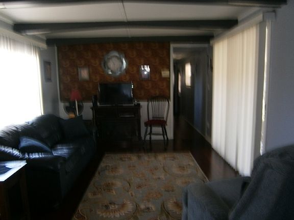 4th image of 802 Fountainview N