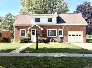 304 S 2nd St, Mount Horeb, WI 53572