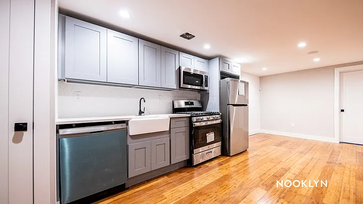 Rented by Nooklyn NYC LLC | media 23