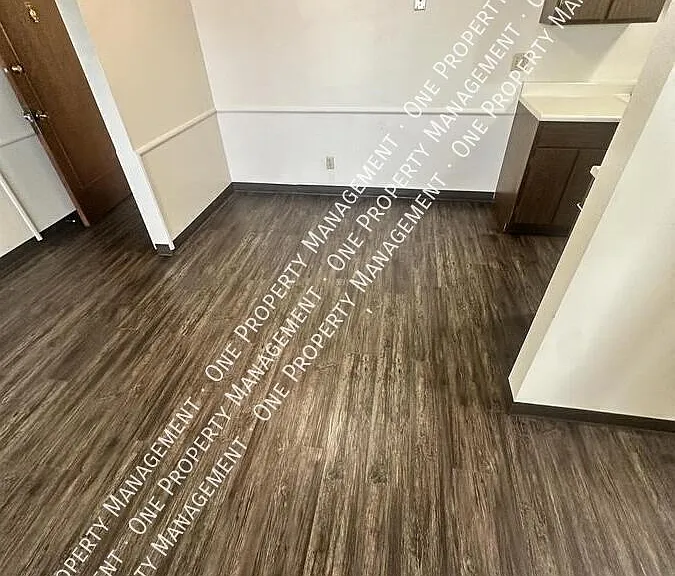 1120 Hancock Dr #1120-5 — Photo 4