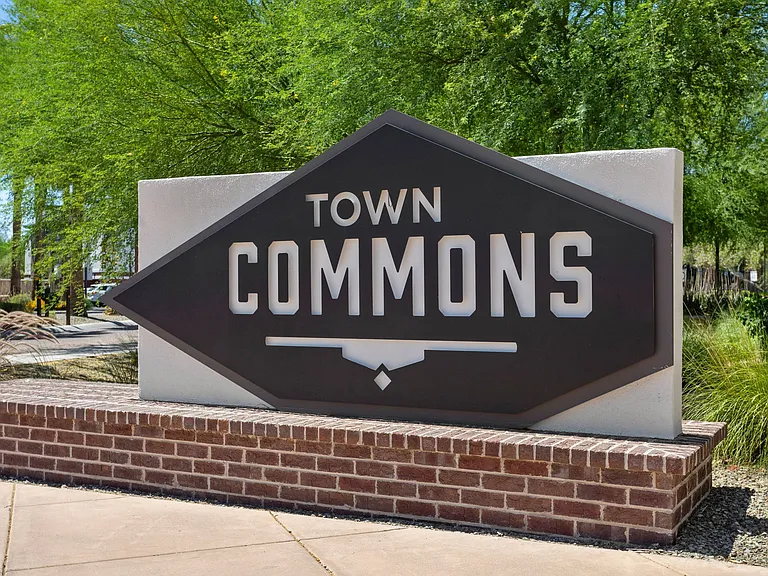 Town Commons — Photo 41