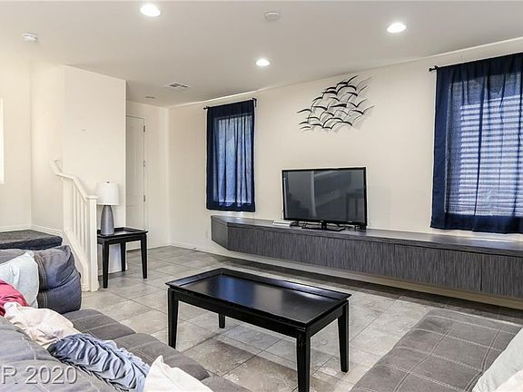 3rd image of 4036 Little Bay Ave