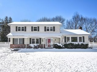 37 Foothill Ln, East Northport, NY 11731