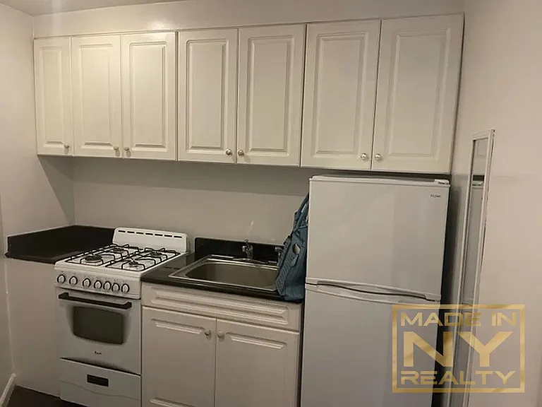 171 E 77th St #3D — Photo 4