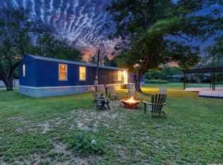 111 W MAHAFFEY ST, Uvalde, TX 78801