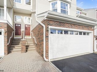 1805 Middlefield Ct, Denville, NJ 07834