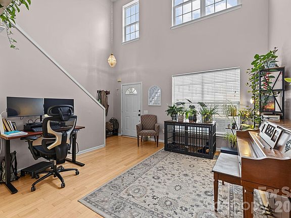 5th image of 8216 Gossomer Bay Dr