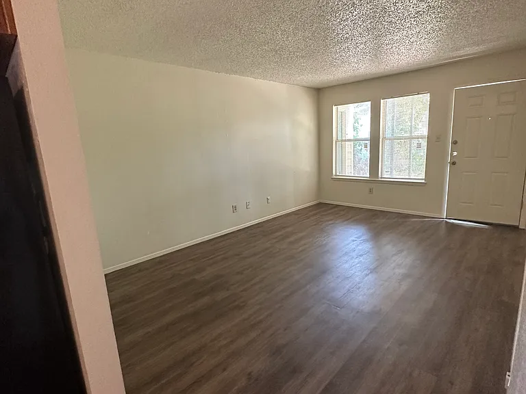 415 Fry St #8 — Photo 2