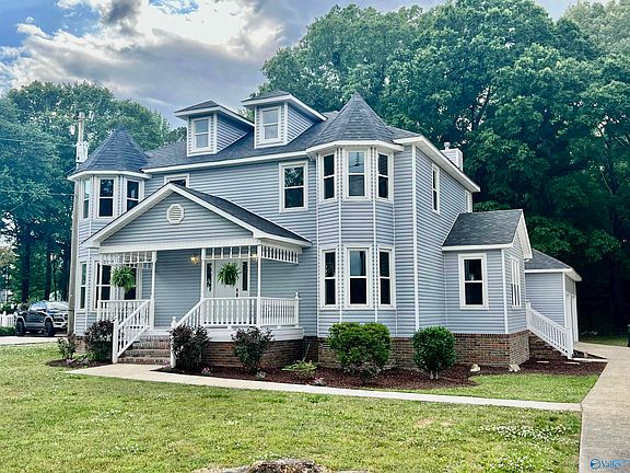 2nd image of 2301 Shady Grove Ln SW