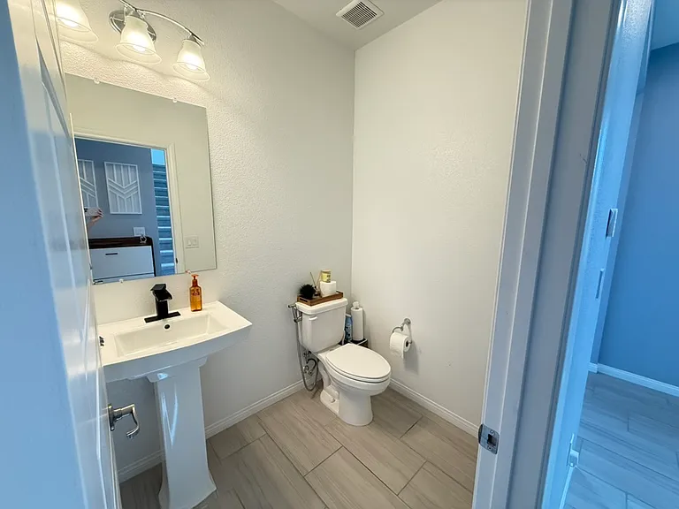 10768 Crestview Pointe Ave — Photo 15