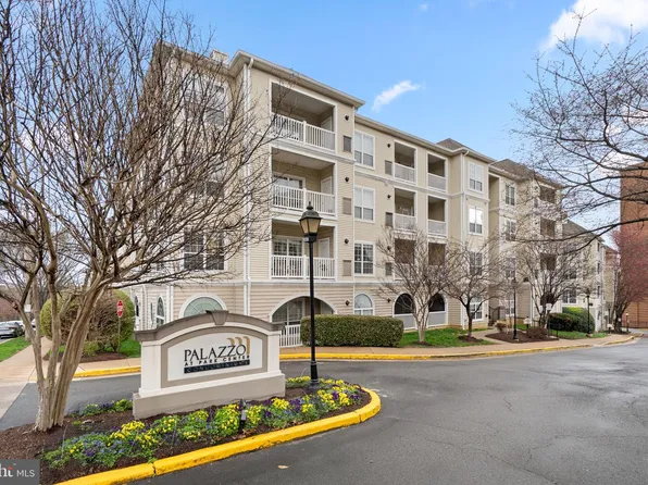 4561 Strutfield Ln APT 3101, Alexandria, VA 22311