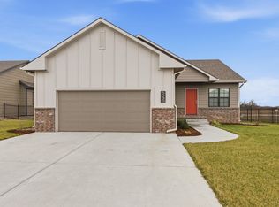 5035 N Highland St, Wichita, KS 67220
