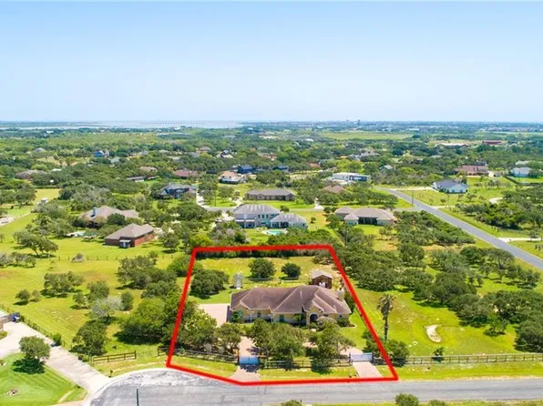 1818 Green Jays Ct, Corpus Christi, TX 78418