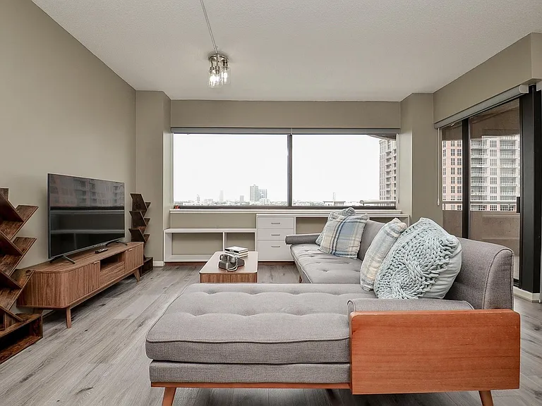 5000 Montrose Blvd #12B — Photo 17