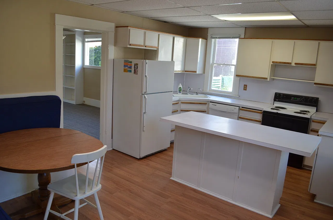 4 bed, 1704 sqft, $2,700 — Photo 4