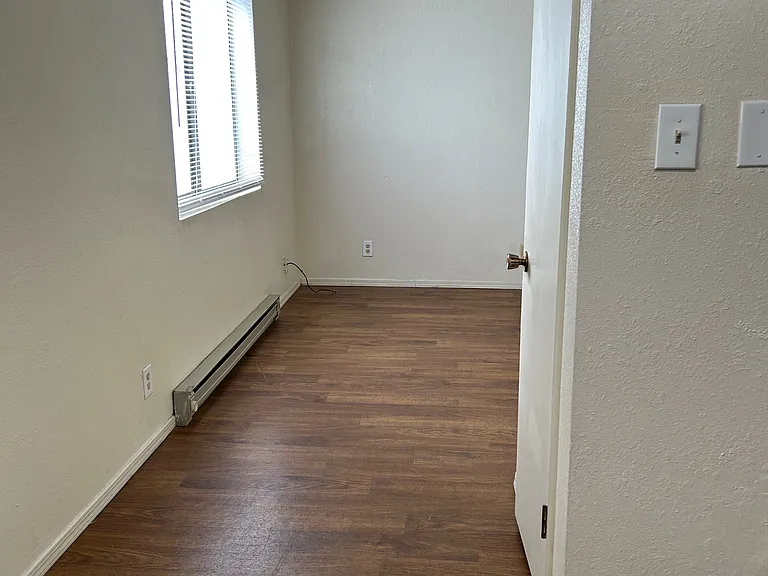 3512 Wellesley Dr NE #C — Photo 7