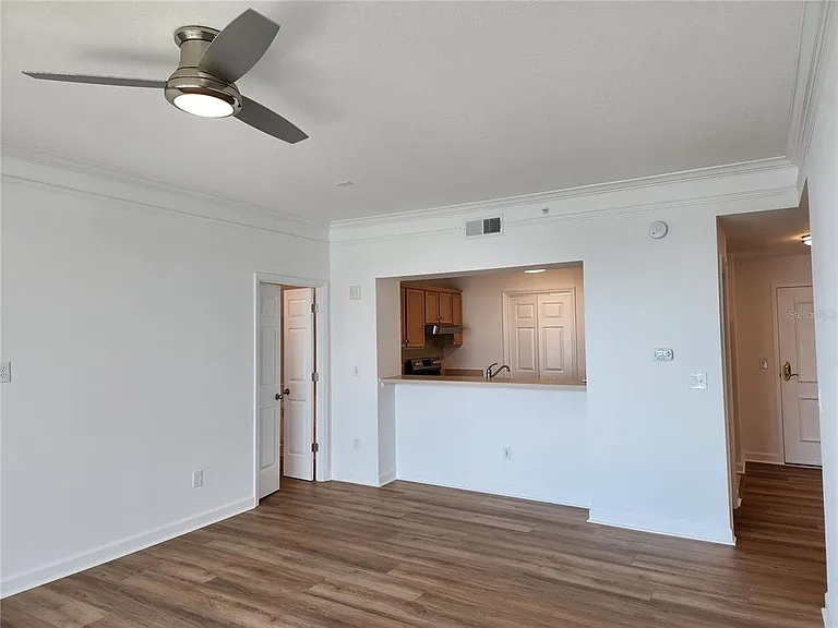 345 Bayshore Blvd #P6 — Photo 21