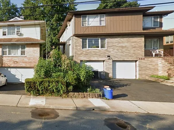 (undisclosed Address), Fort Lee, NJ 07024