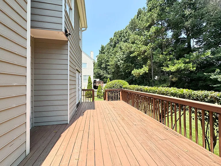 5208 Autumn Woods Dr — Photo 24