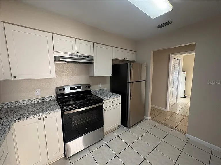 3122 Julia Ct — Photo 13