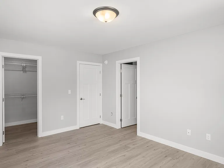 500 Cambridge St — Photo 11