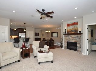 N57W17923 Tall Pines Cir, Menomonee Falls, WI 53051
