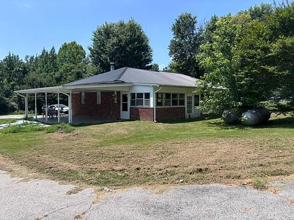 3rd image of 7851 State Highway 62