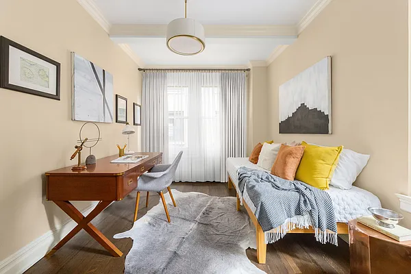 Sold by Compass | media 7