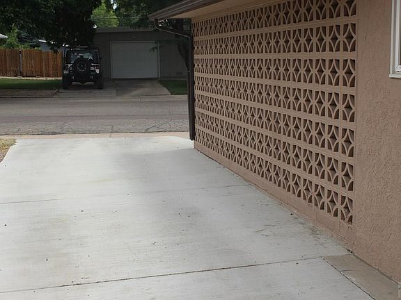3rd image of 1724 Bonny Brae Ln