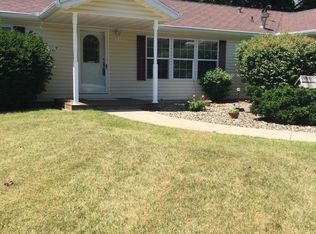 950 Ruth Ln, Niles, MI 49120