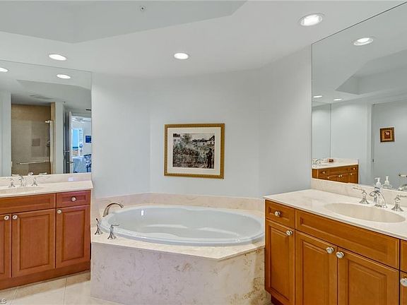 2nd image of 23540 Via Veneto Blvd Unit 804