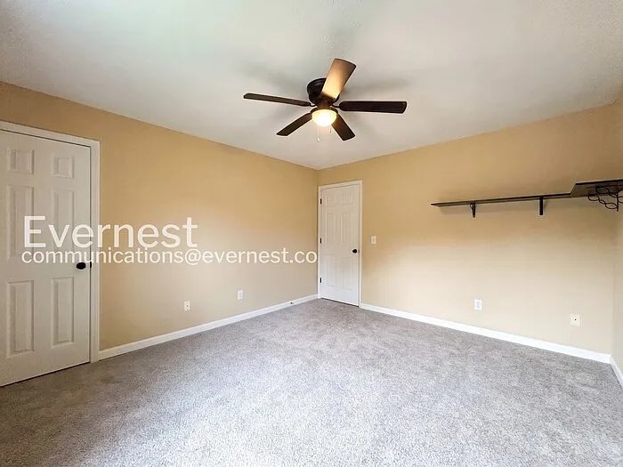 1587 Chariot Dr — Photo 9