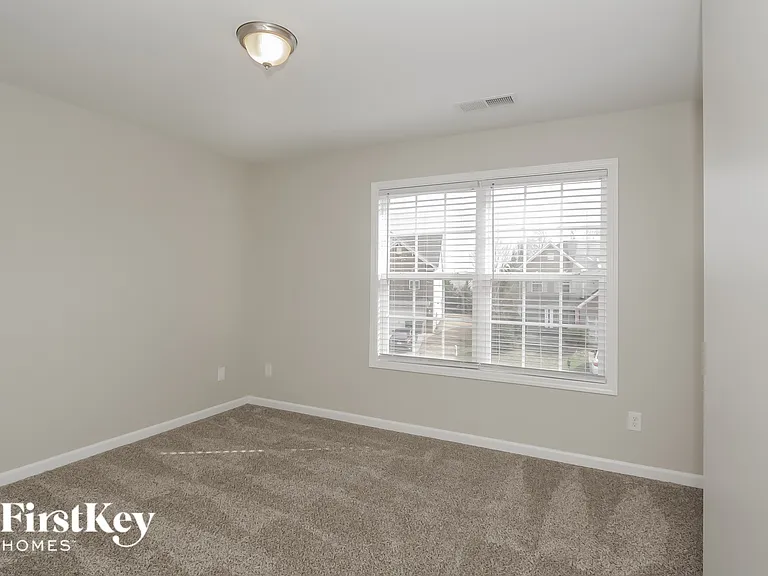 1009 Terrapin St — Photo 11