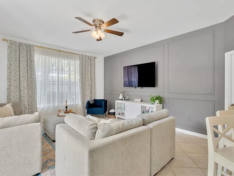 8307 Manor Club Cir #1 — Photo 3